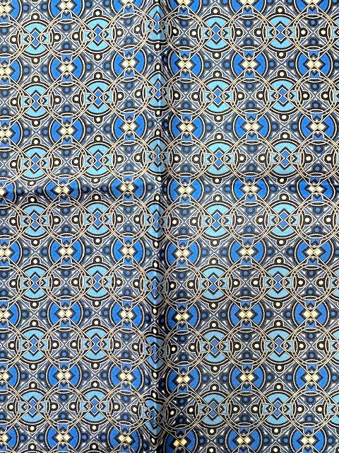 Pochette soie camaieu de bleu