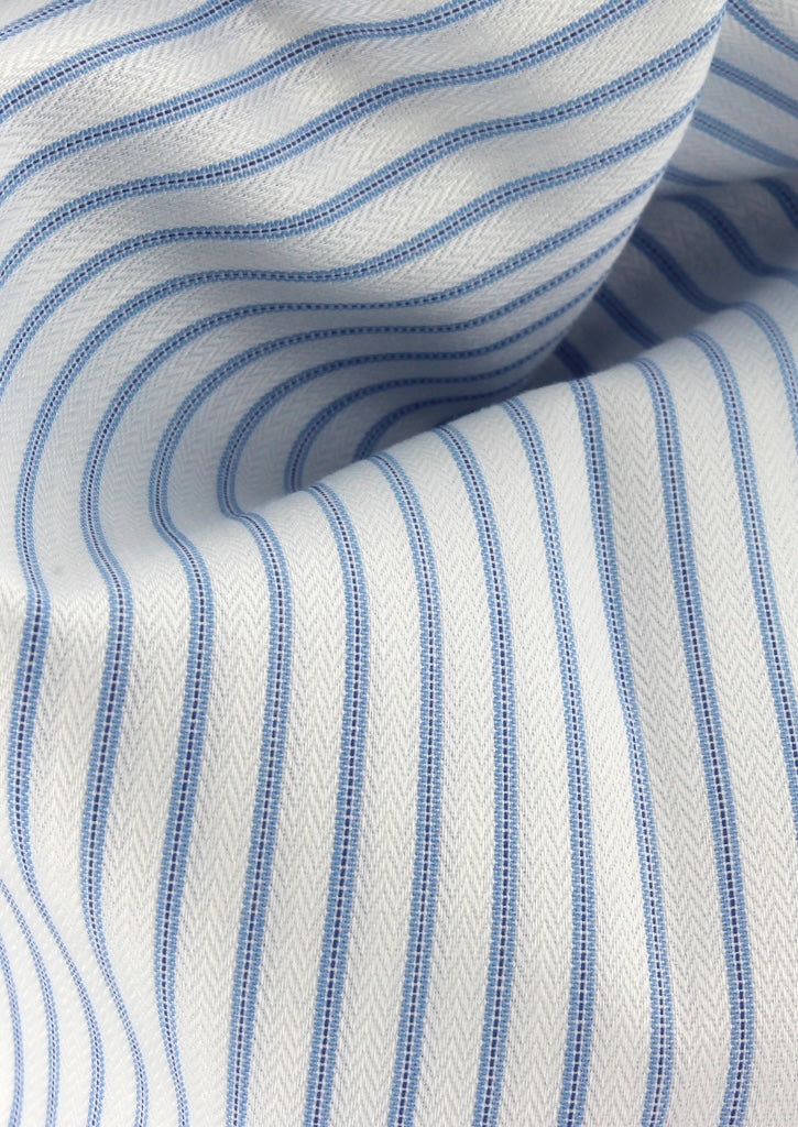 Chemise classique rayures bleu ciel motif chevron
