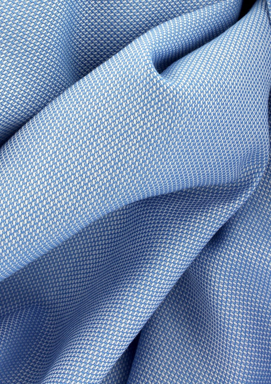 Chemise classique natté bleu ciel non iron col français