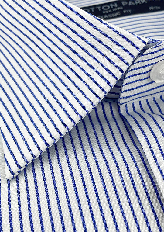 Classic shirt with French cuffs, fine blue stripes