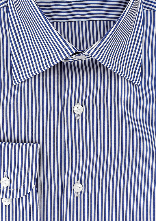 Double-twisted shirt with thin blue stripes