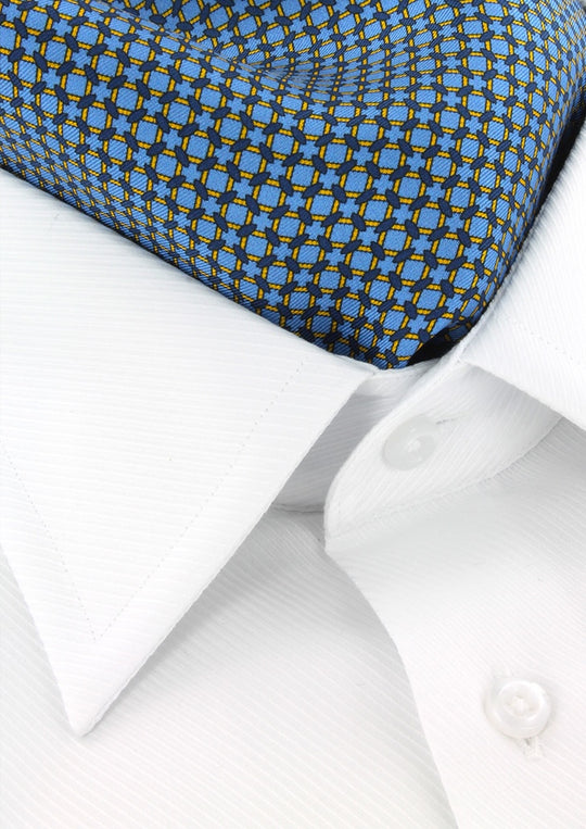 Ascot bleu ciel à motifs jaune