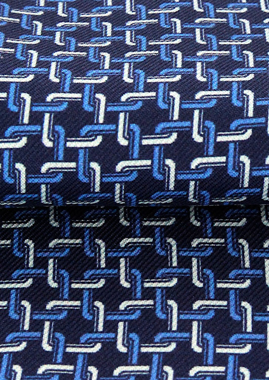 Foulard ascot homme en soie bleu marine motif bleu ciel