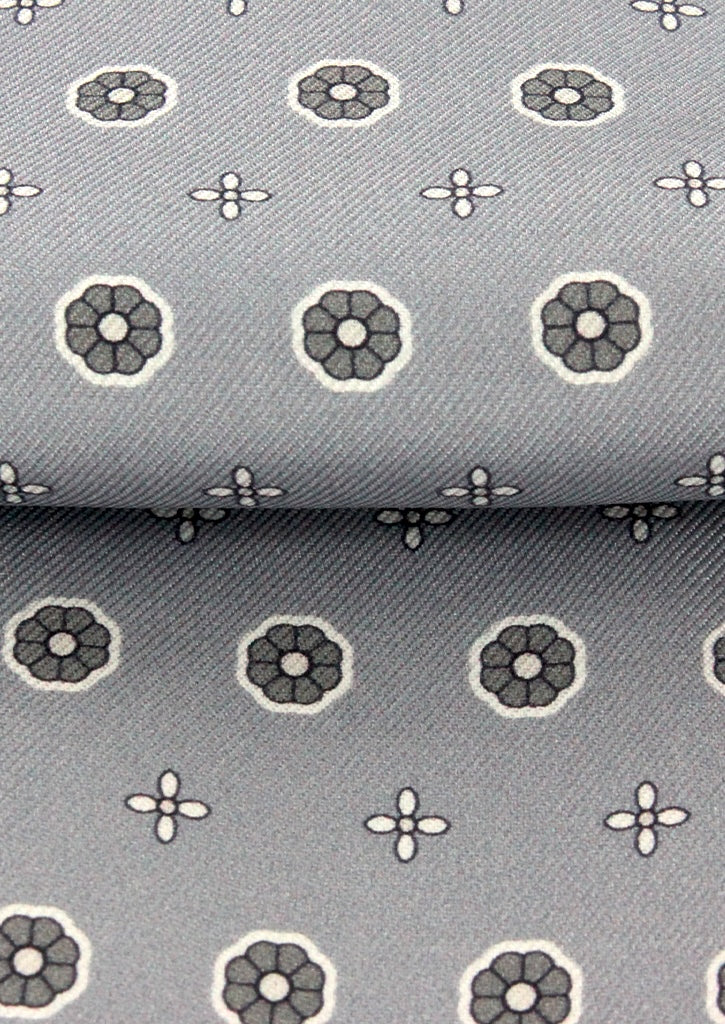 Foulard ascot homme gris à motifs floraux noirs et blancs