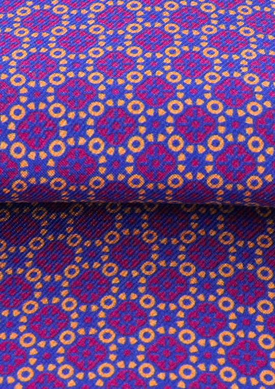 Foulard ascot homme en soie violet motif fuchsia et saumon