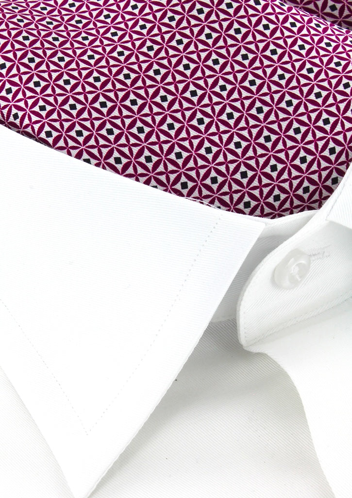Foulard ascot homme en soie blanc à motifs fuchsia et noirs