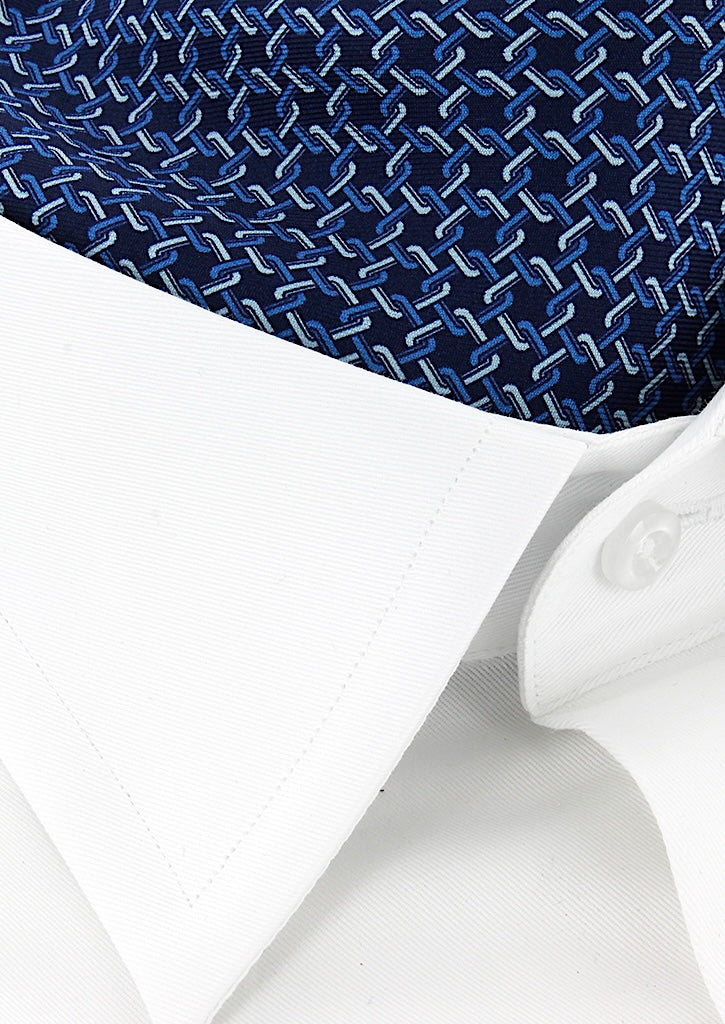 Foulard ascot homme en soie bleu marine motif bleu ciel