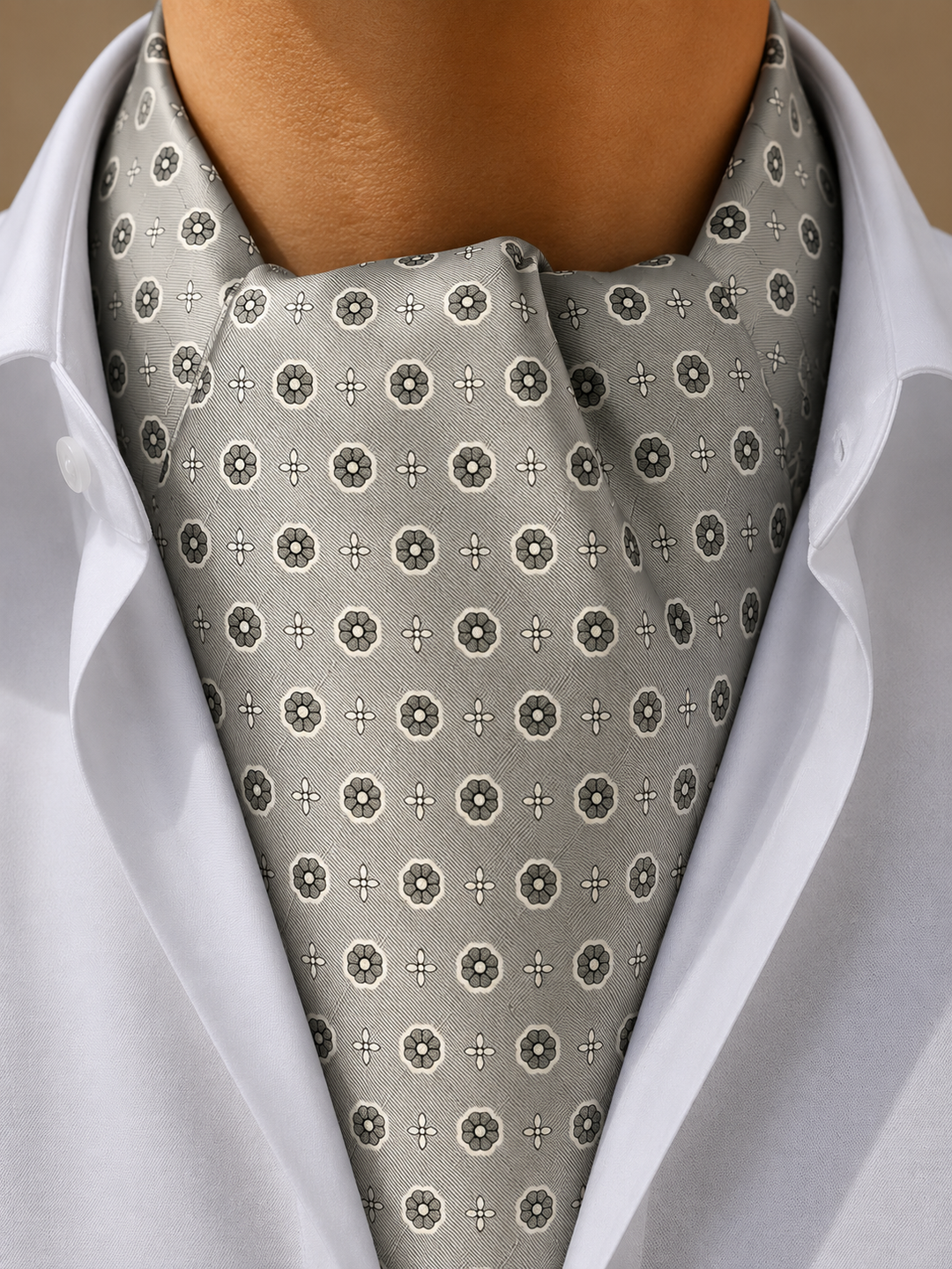 Foulard ascot homme gris à motifs floraux noirs et blancs