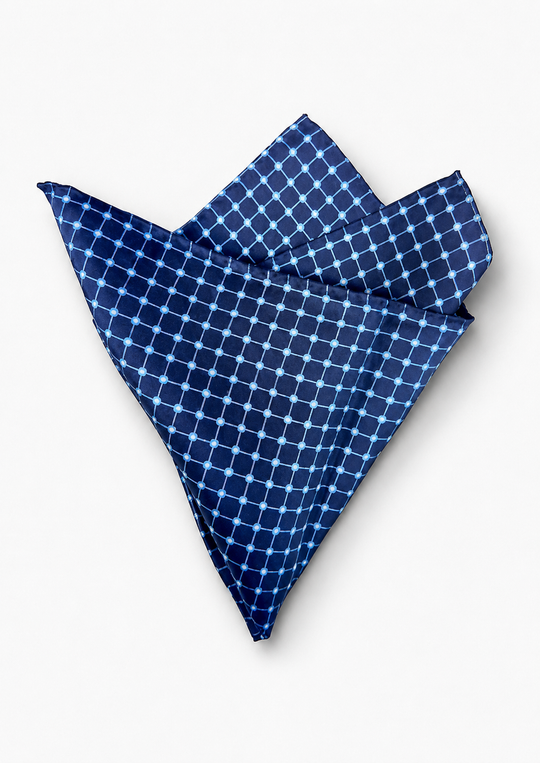 Pochette soie bleu marine à motifs carreaux ciel