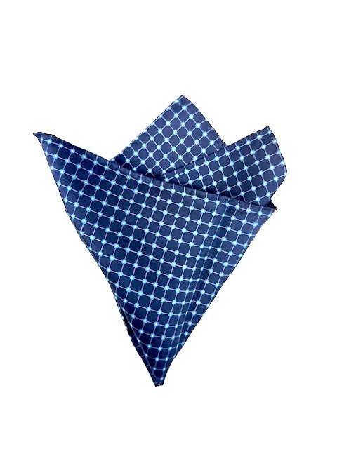 Pochette soie bleu marine à motifs carreaux ciel