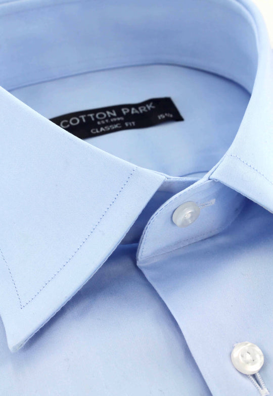 Chemise pour homme en satin de coton bleu ciel avec col classique | Cotton Park