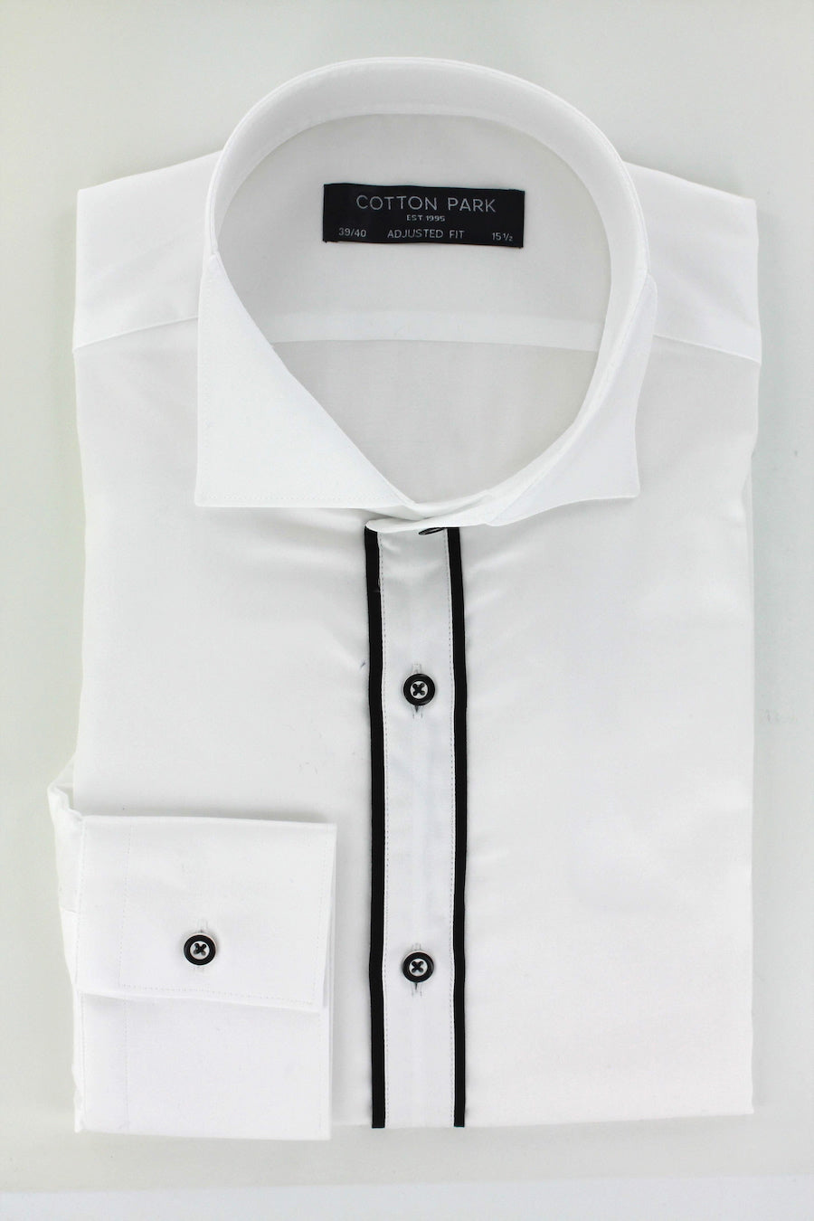 Formal fitted shirt with white collar with black bias
