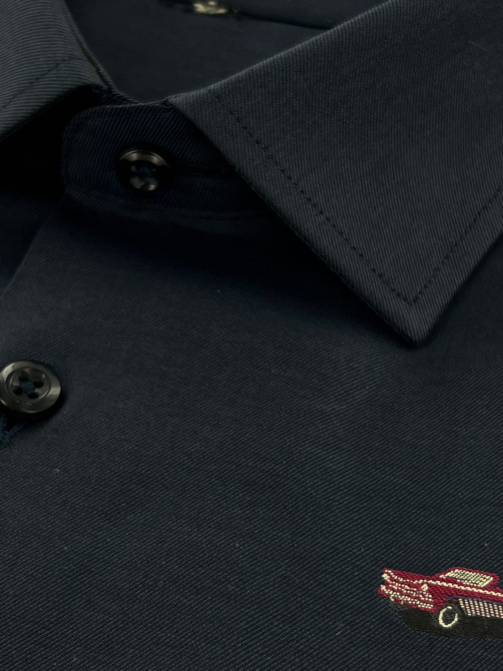 Fitted shirt in navy blue patterned twill