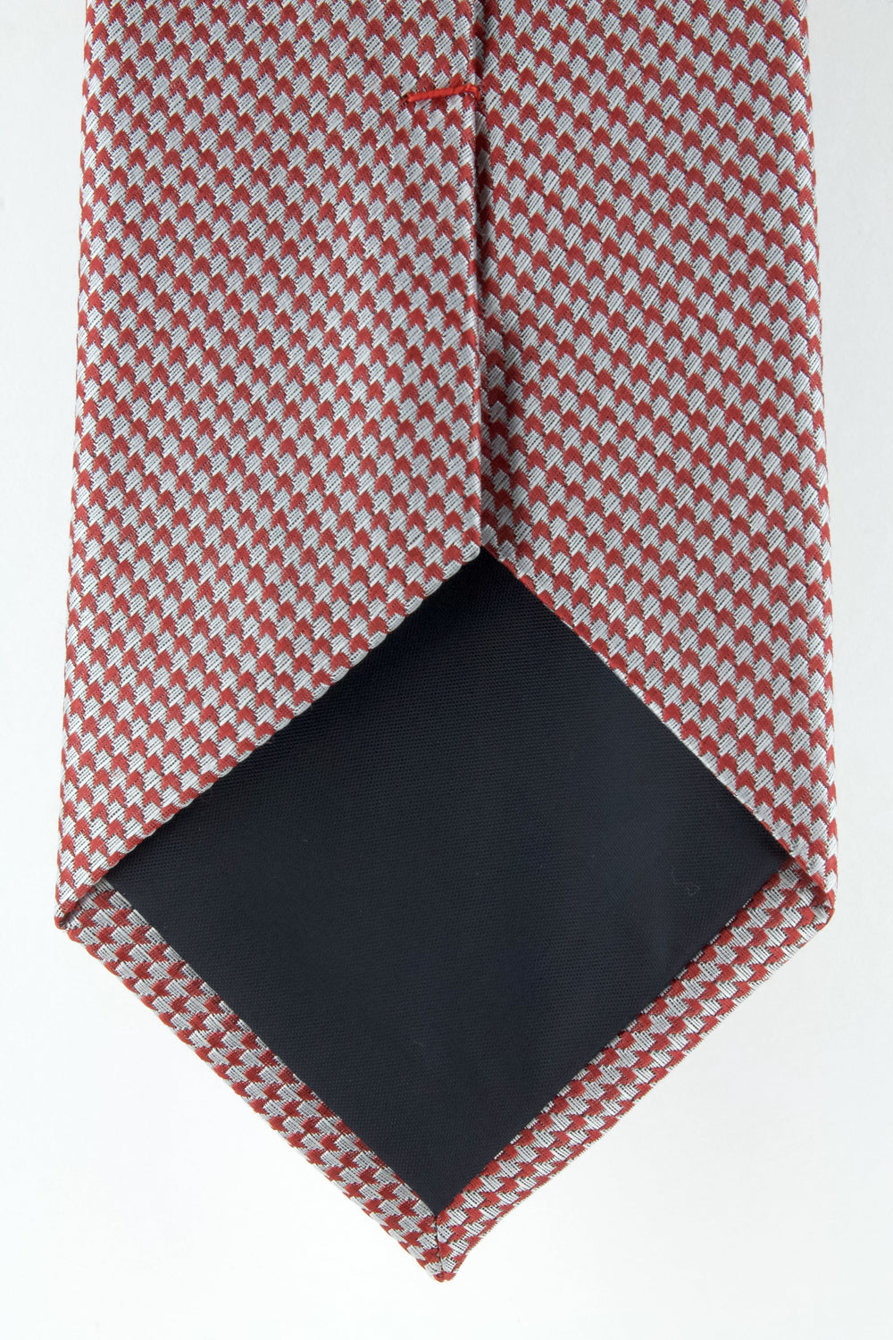 Cravate en soie tissée motif flèche rouge