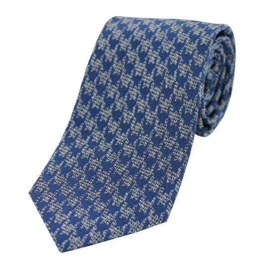 Blue tie with gray patterns